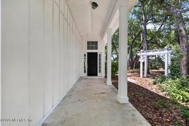 2019 VILLAGE Lane, Fernandina Beach, FL 32034