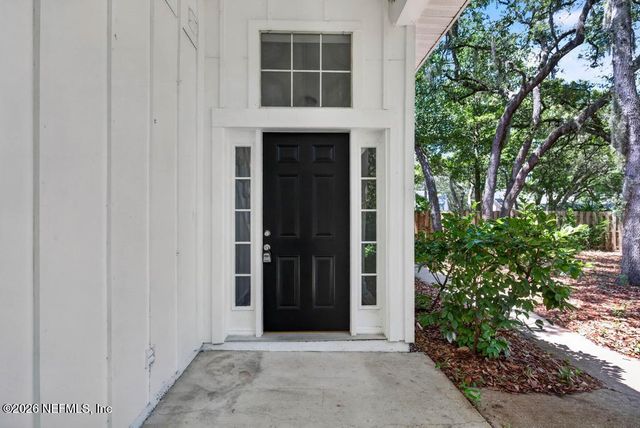 2019 VILLAGE Lane, Fernandina Beach, FL 32034