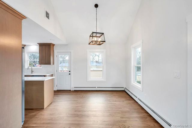 160 Oak Street, Mattituck, NY 11952