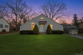 160 Oak Street, Mattituck, NY 11952