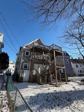 26 Bradfield Ave 3, Boston, MA 02131