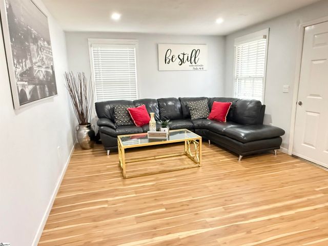 703 S Harper Street, Laurens, SC 29360