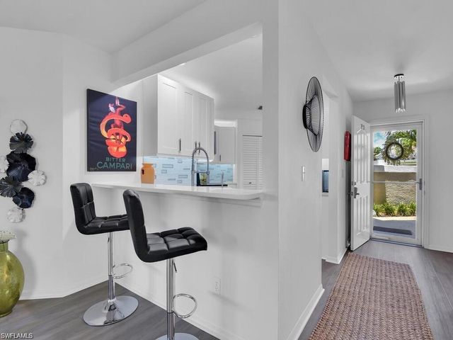 13141 Hamilton Harbour DR # P2, Naples, FL 34110