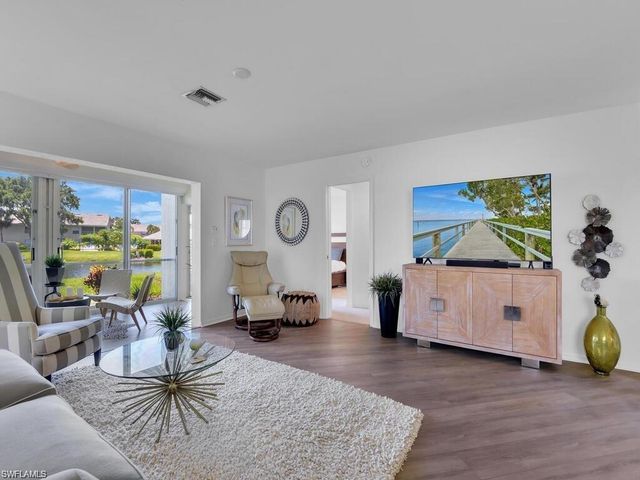 13141 Hamilton Harbour DR # P2, Naples, FL 34110