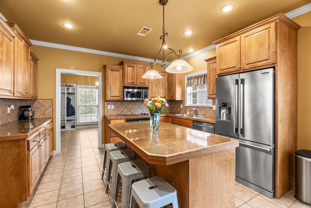 121 Lily Drive, Maumelle, AR 72113