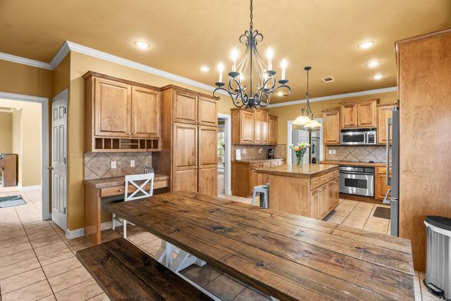 121 Lily Drive, Maumelle, AR 72113