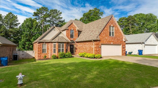 121 Lily Drive, Maumelle, AR 72113