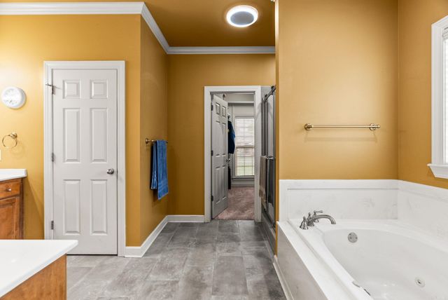 121 Lily Drive, Maumelle, AR 72113