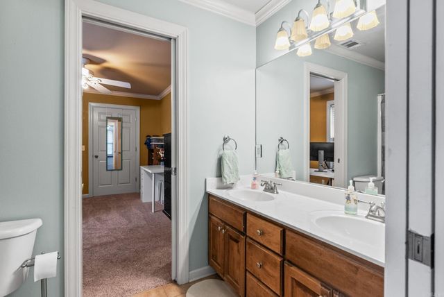 121 Lily Drive, Maumelle, AR 72113