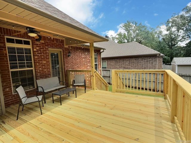 121 Lily Drive, Maumelle, AR 72113