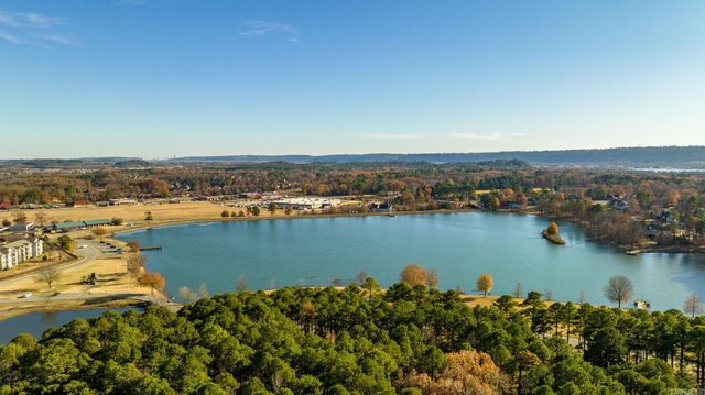 121 Lily Drive, Maumelle, AR 72113