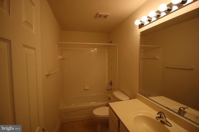 8316 DOCKRAY CT, Lorton, VA 22079