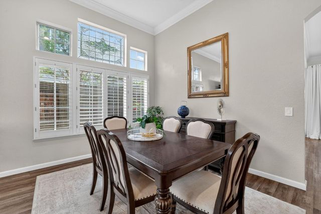 130 Bayline Cir, Folsom, CA 95630
