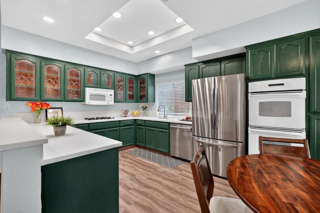 130 Bayline Cir, Folsom, CA 95630