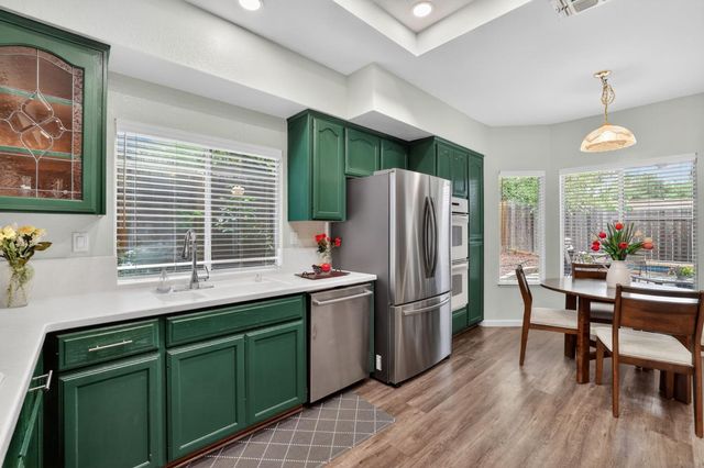130 Bayline Cir, Folsom, CA 95630
