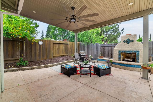 130 Bayline Cir, Folsom, CA 95630