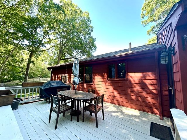 31 Muriel Ln, Milford, MA 01757