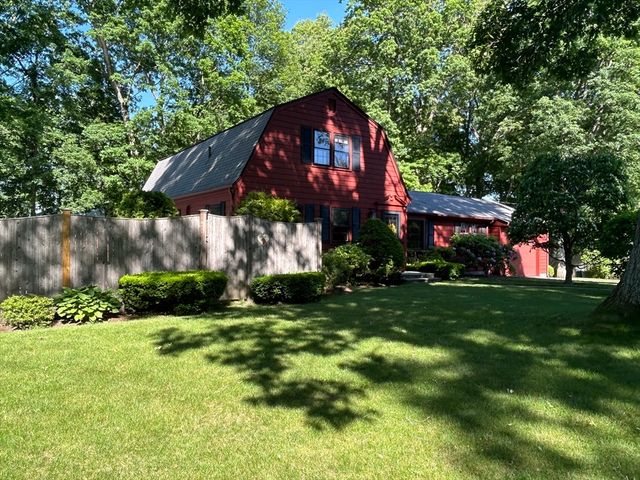 31 Muriel Ln, Milford, MA 01757