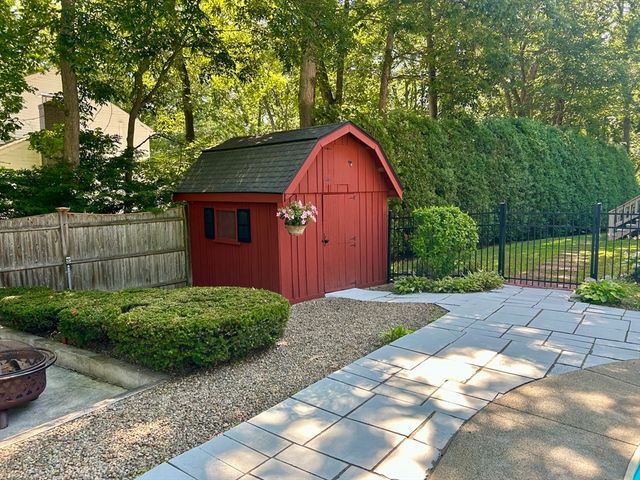 31 Muriel Ln, Milford, MA 01757