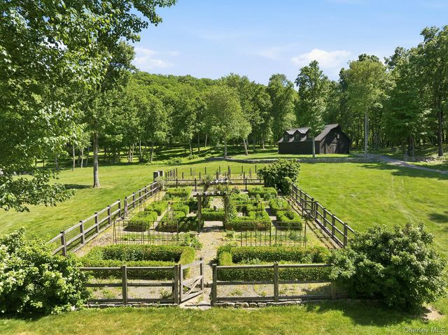 180 Dean Road, Stormville, NY 12582