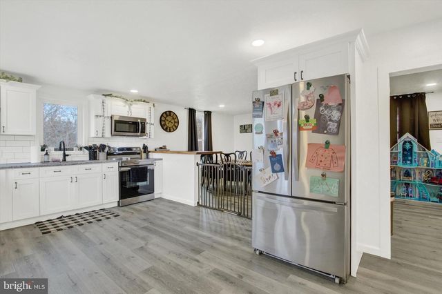 1160 BEECHERSTOWN RD, Biglerville, PA 17307