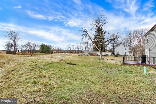 1160 BEECHERSTOWN RD, Biglerville, PA 17307