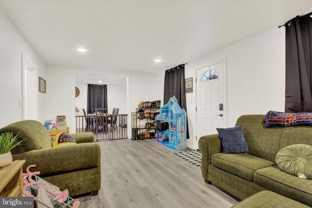 1160 BEECHERSTOWN RD, Biglerville, PA 17307