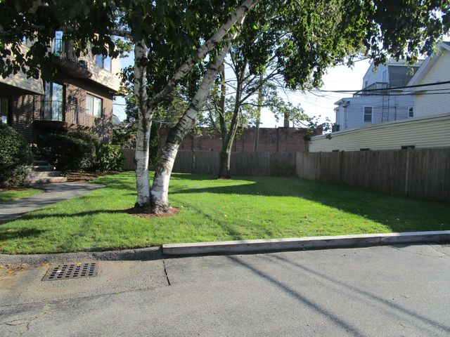 26 Chestnut Street 16, Wakefield, MA 01880