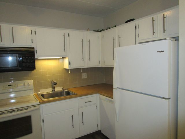 26 Chestnut Street 16, Wakefield, MA 01880