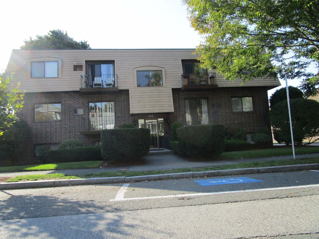 26 Chestnut Street 16, Wakefield, MA 01880