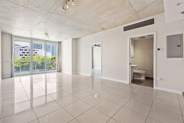 3470 E Coast Avenue H0302, Miami, FL 33137