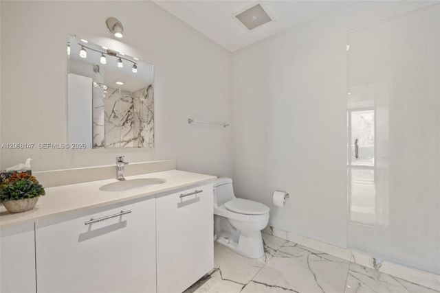 3470 E Coast Avenue H0302, Miami, FL 33137