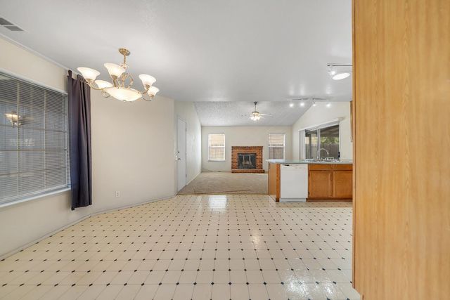 5241 Bassett Way, Sacramento, CA 95823