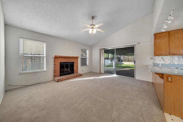 5241 Bassett Way, Sacramento, CA 95823