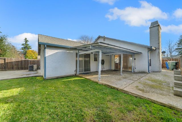 5241 Bassett Way, Sacramento, CA 95823