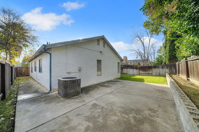 5241 Bassett Way, Sacramento, CA 95823