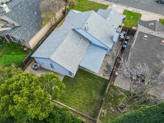 5241 Bassett Way, Sacramento, CA 95823