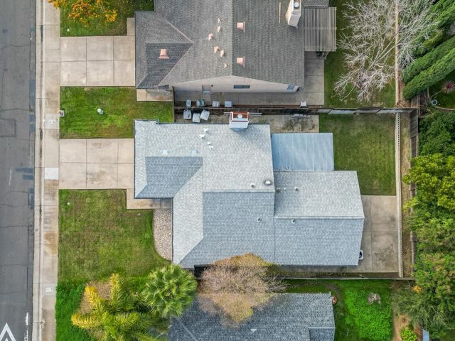 5241 Bassett Way, Sacramento, CA 95823