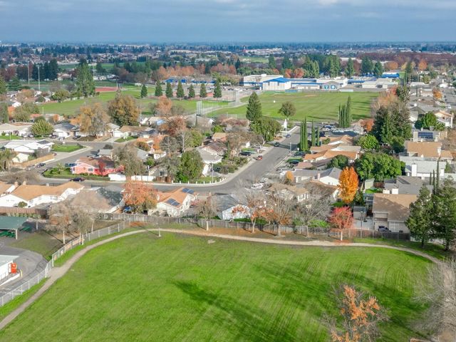 5241 Bassett Way, Sacramento, CA 95823