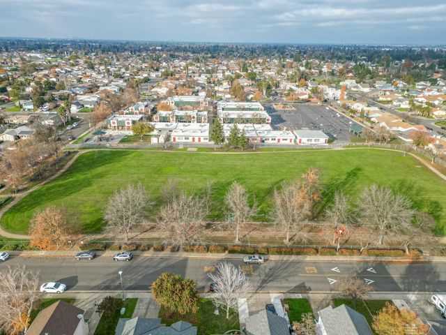 5241 Bassett Way, Sacramento, CA 95823