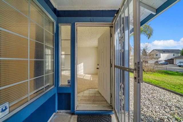 5241 Bassett Way, Sacramento, CA 95823