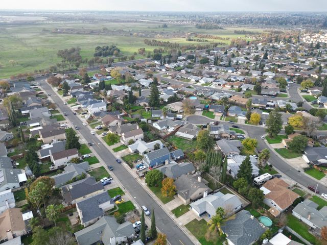 5241 Bassett Way, Sacramento, CA 95823