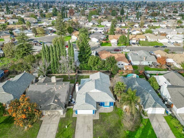 5241 Bassett Way, Sacramento, CA 95823