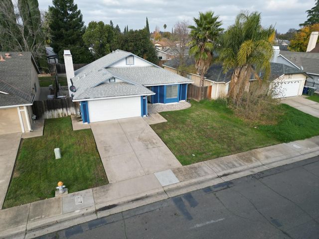 5241 Bassett Way, Sacramento, CA 95823