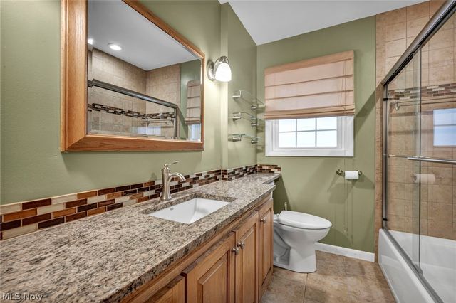 6266 Meadowbrook Drive, Mentor, OH 44060