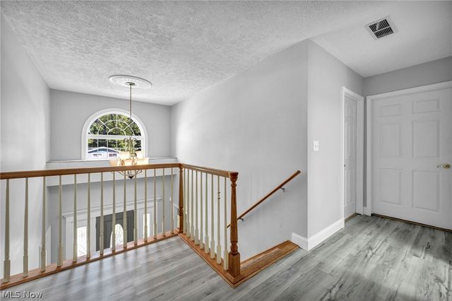 6266 Meadowbrook Drive, Mentor, OH 44060