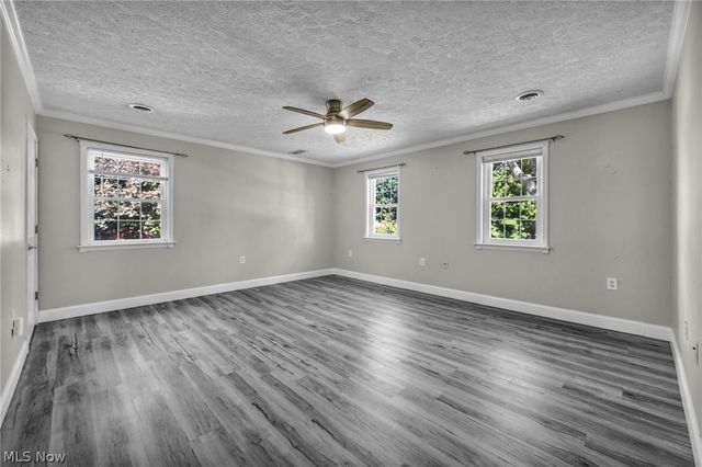 6266 Meadowbrook Drive, Mentor, OH 44060