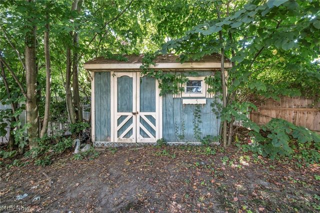 6266 Meadowbrook Drive, Mentor, OH 44060