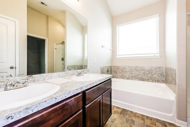 1664 Road 5102, Cleveland, TX 77327