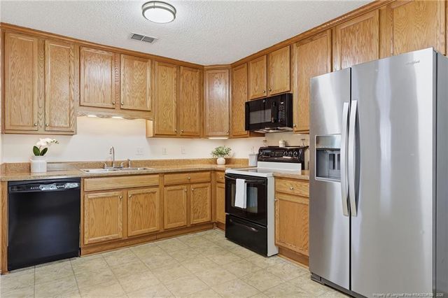 7338 Pebblebrook Drive, Fayetteville, NC 28314